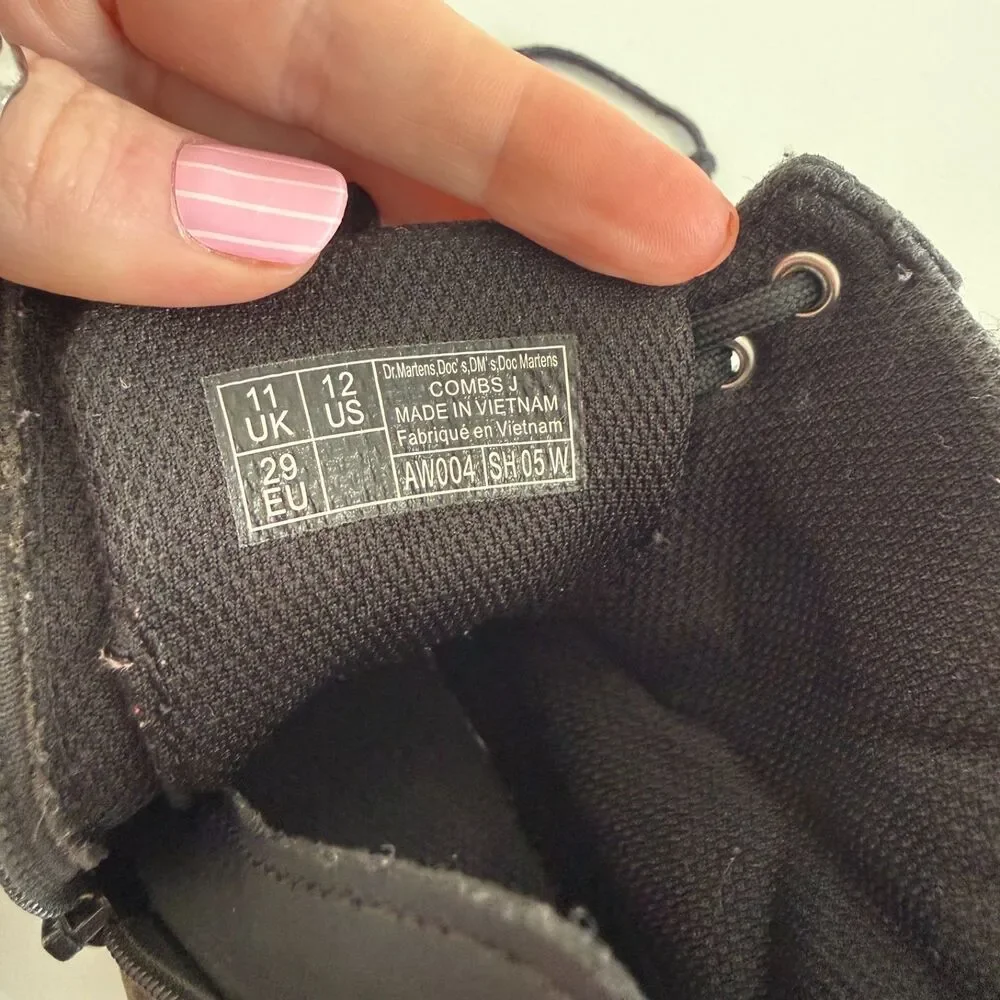 Dr. Martens Junior Combs in Black Size 12